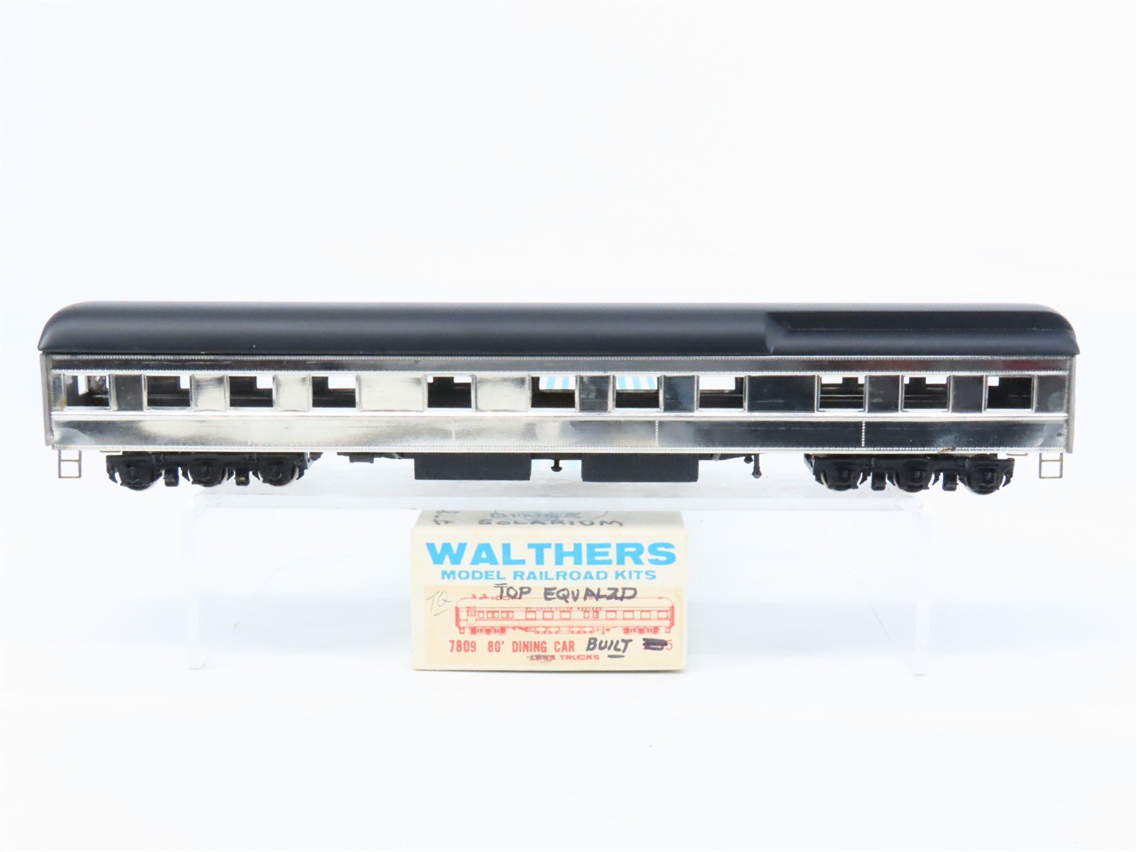 HO Scale Walthers 7809 Undecorated 80' Diner Passenger Car