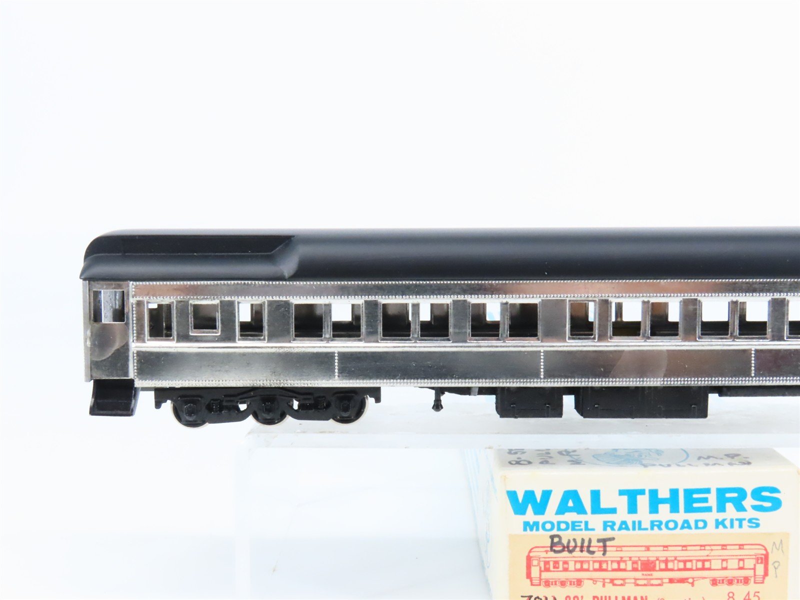 HO Scale Walthers 7811 Undecorated 80' Pullman 8-Section Passenger Car