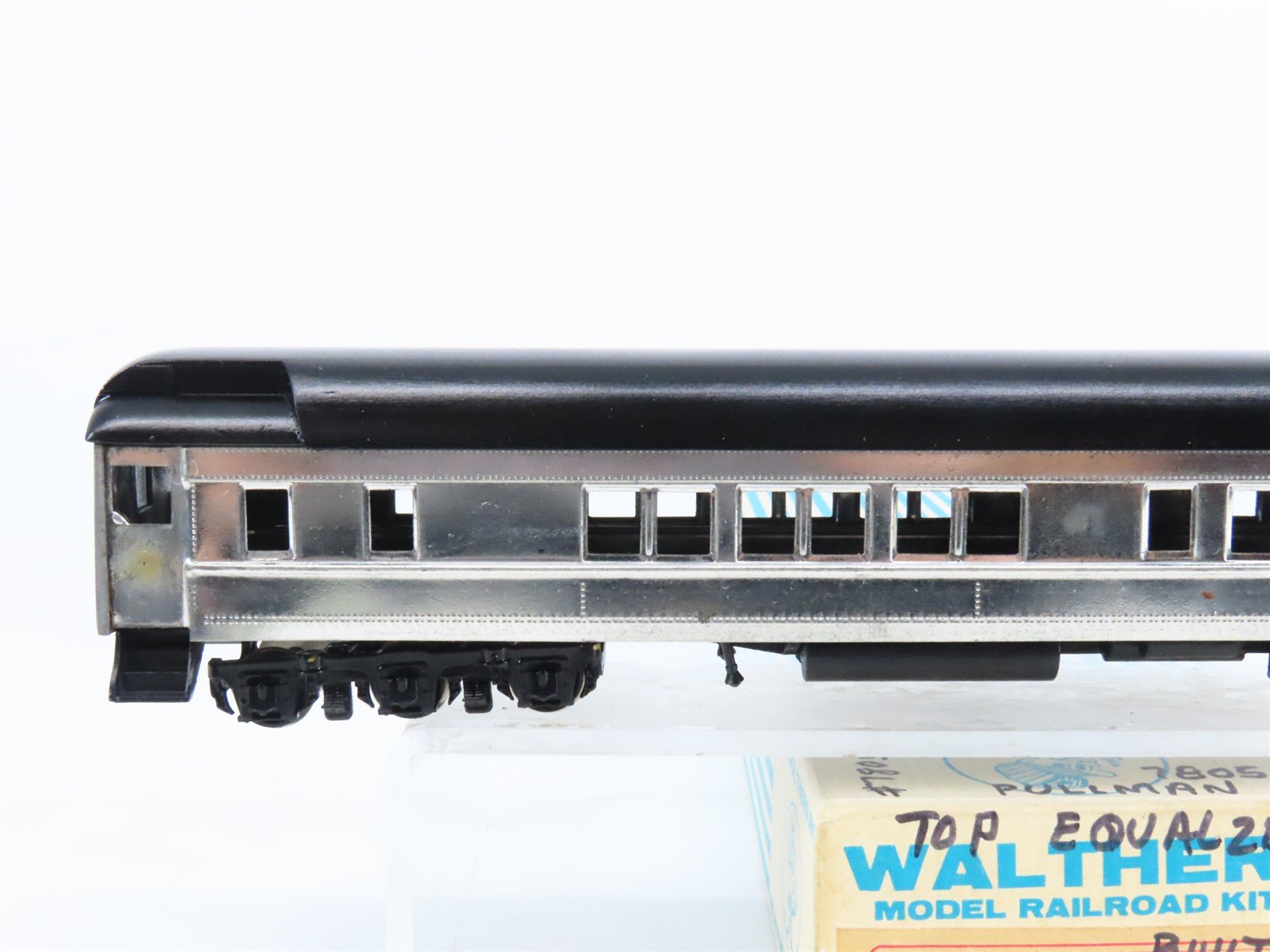 HO Scale Walthers 7809 Undecorated 80' Pullman Passenger Car