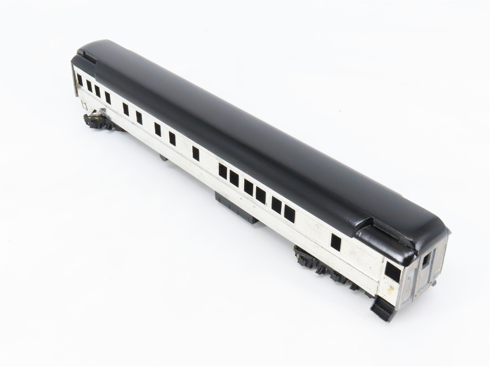HO Scale Walthers 7809 Undecorated 80' Pullman Passenger Car
