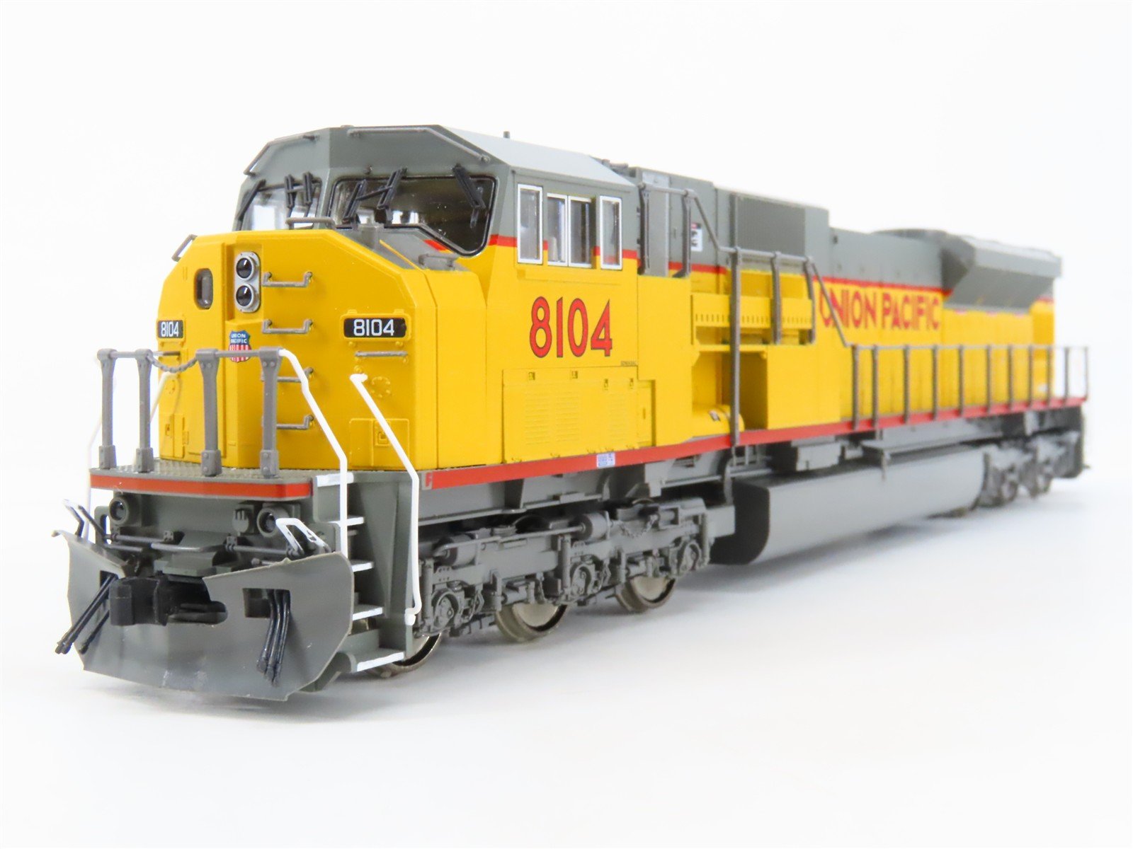HO Scale KATO 37-6354 UP Union Pacific EMD SD90/43MAC Diesel #8104 - DCC Ready