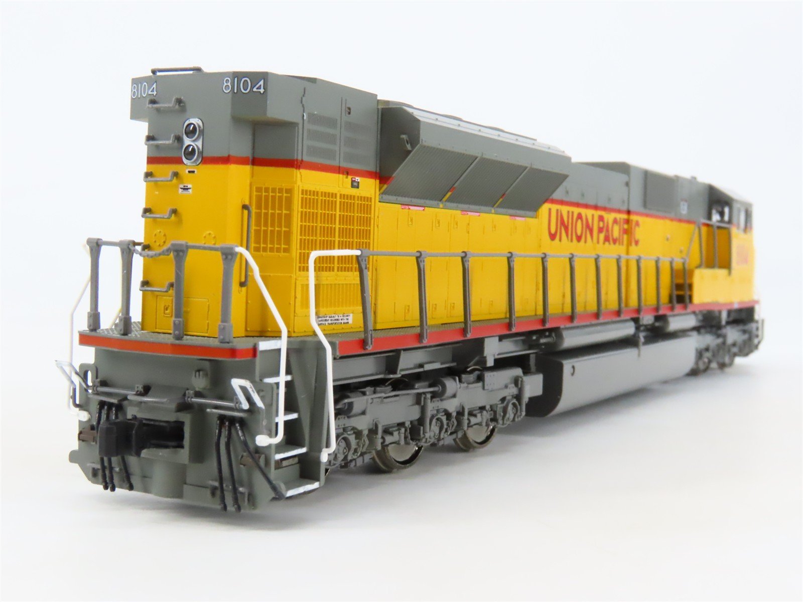 HO Scale KATO 37-6354 UP Union Pacific EMD SD90/43MAC Diesel #8104 - DCC Ready