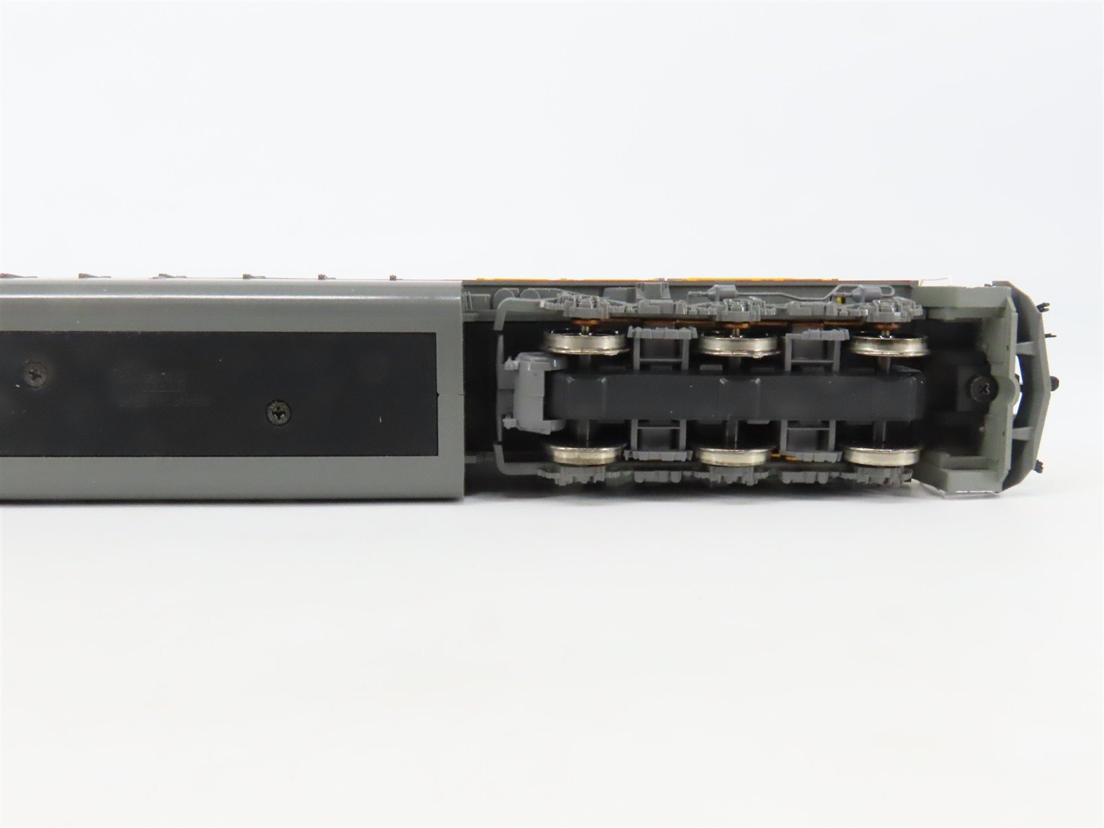 HO Scale KATO 37-6354 UP Union Pacific EMD SD90/43MAC Diesel #8104 - DCC Ready