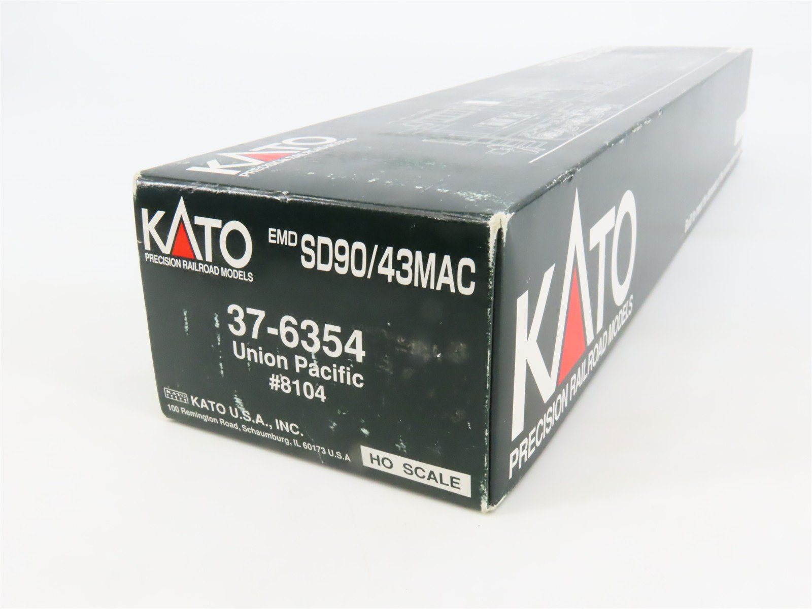 HO Scale KATO 37-6354 UP Union Pacific EMD SD90/43MAC Diesel #8104 - DCC Ready