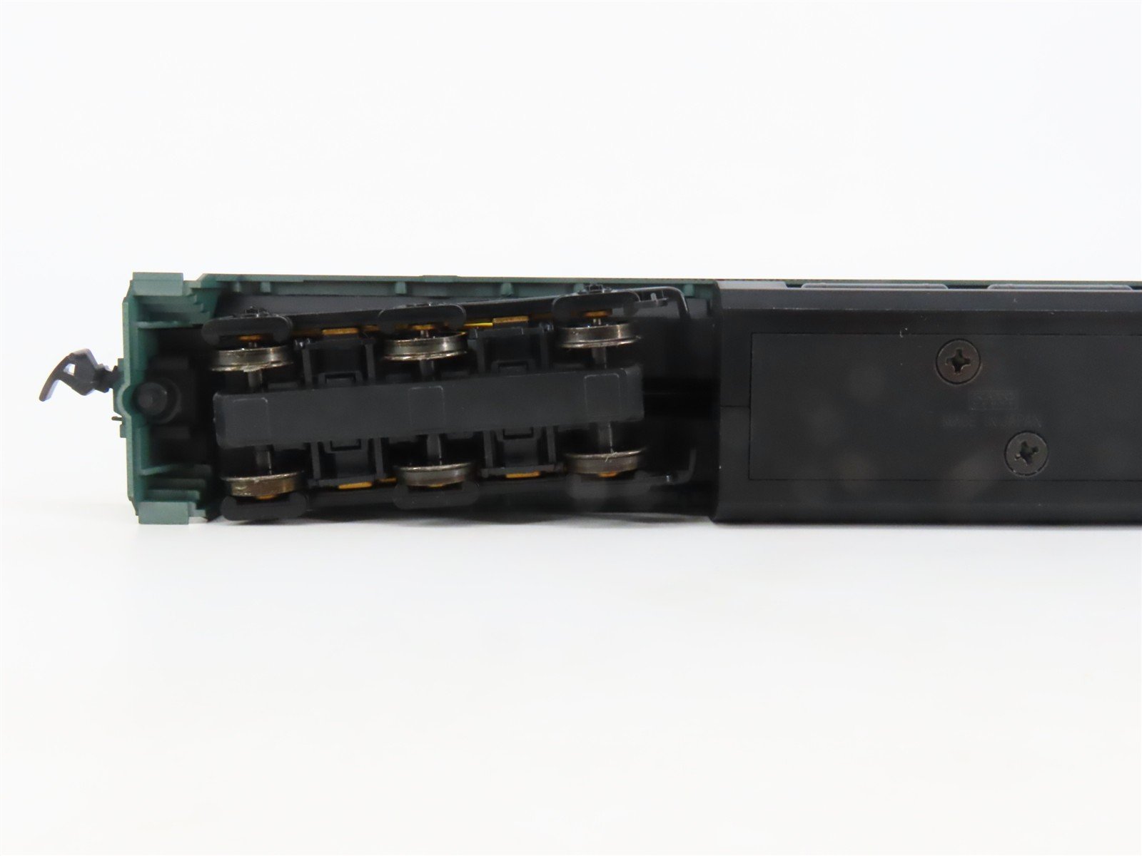 HO KATO 37-1301 CNW Chicago North Western GE C44-9W Diesel #8626 - DCC Ready