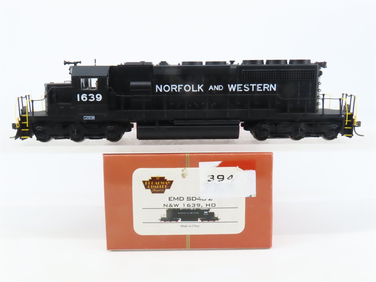 HO Scale Broadway Limited BLI 394 N&W EMD SD40-2 Diesel #1639 w/ DCC & Sound
