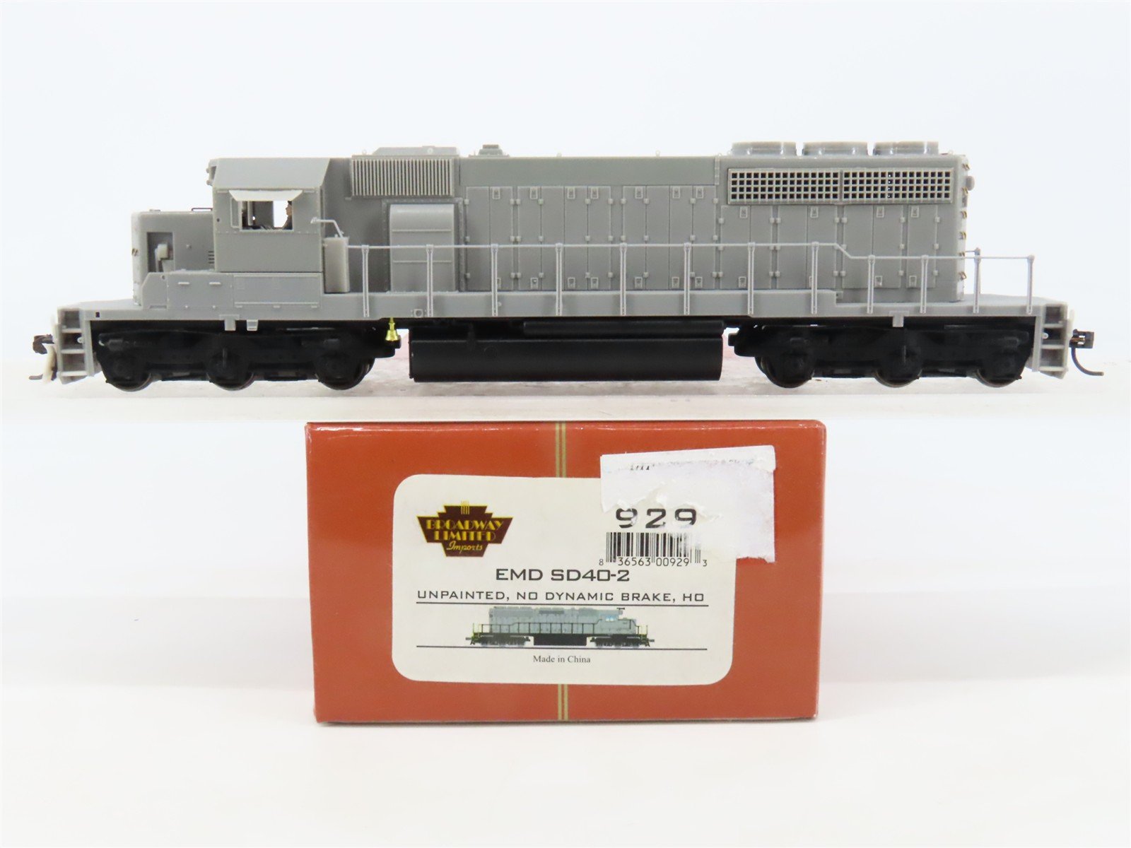 HO Scale Broadway Limited BLI 929 Undecorated EMD SD40-2 Diesel w/ DCC & Sound