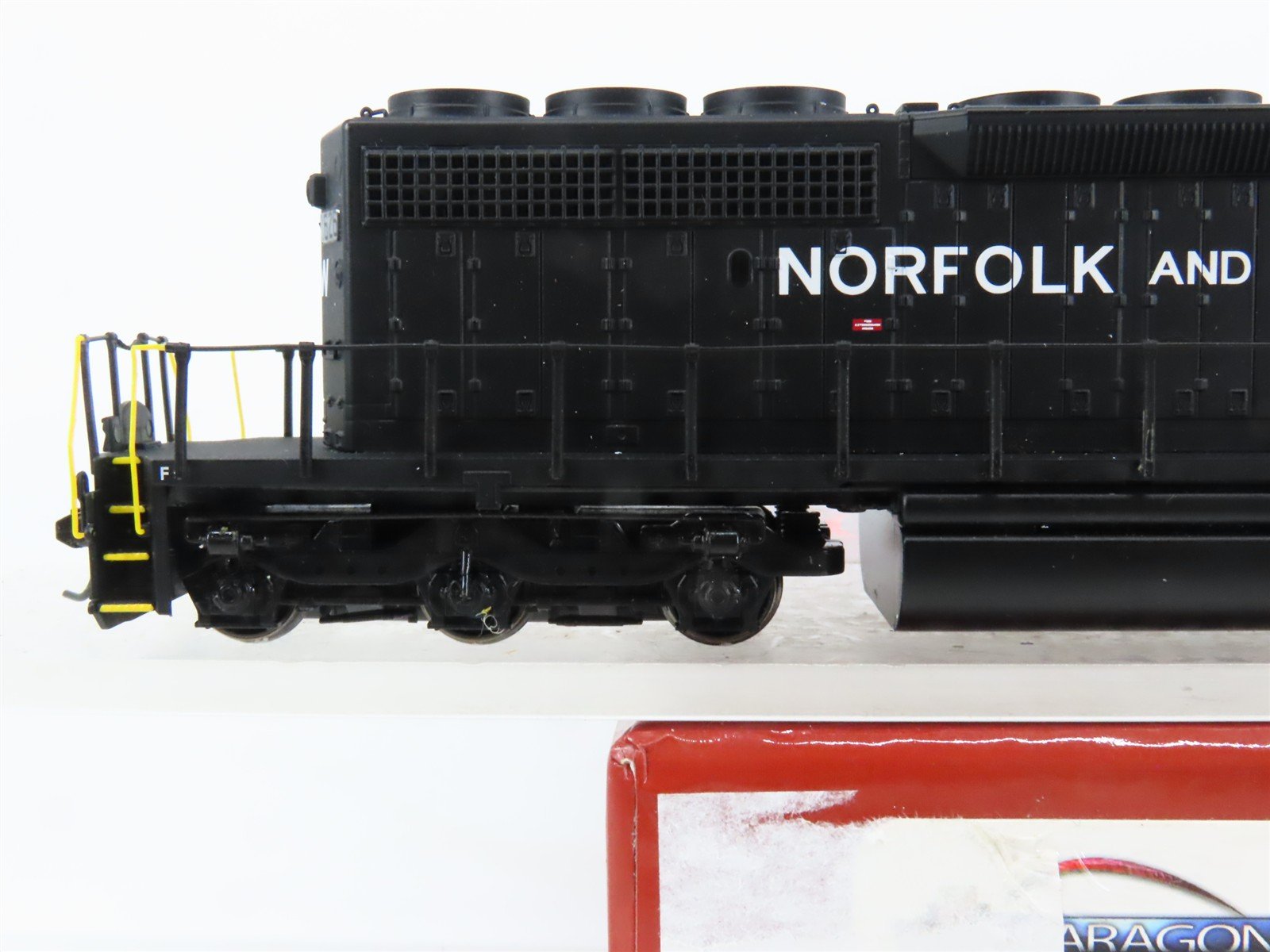 HO Scale Broadway Limited BLI 1248 N&W EMD SD40-2 Diesel #1248 - Paragon2