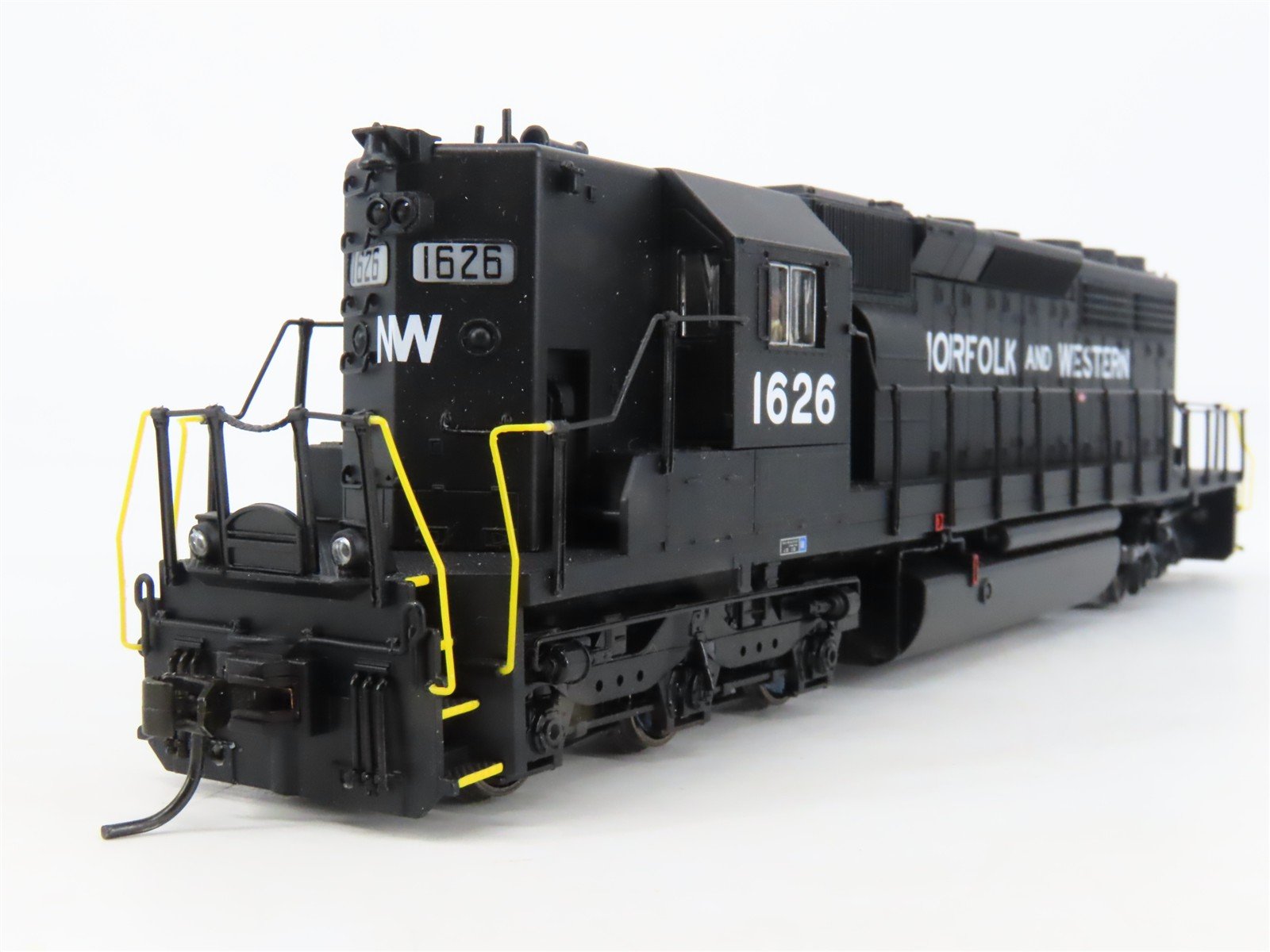 HO Scale Broadway Limited BLI 1248 N&W EMD SD40-2 Diesel #1248 - Paragon2