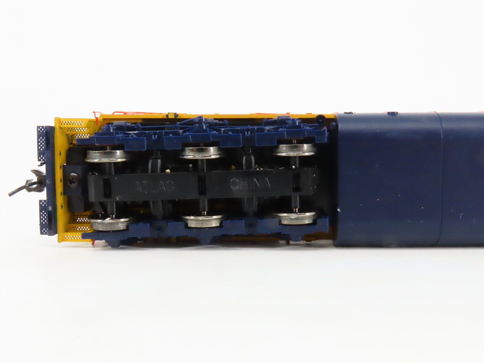HO Scale Atlas Master 9216 B&O Chessie System EMD SD45 Diesel #7412 w/ DCC