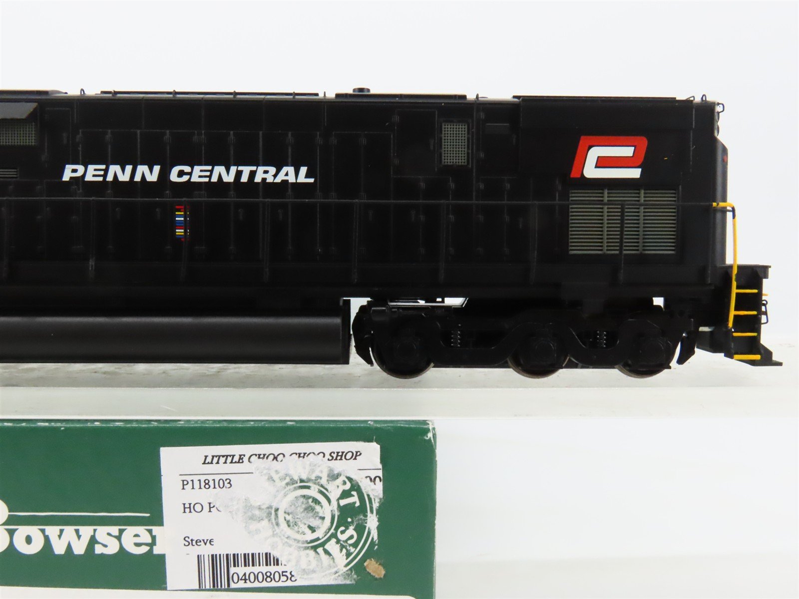 HO Bowser Executive 691-23327 PC Penn Central ALCO C628 Diesel #6304 - DCC Ready
