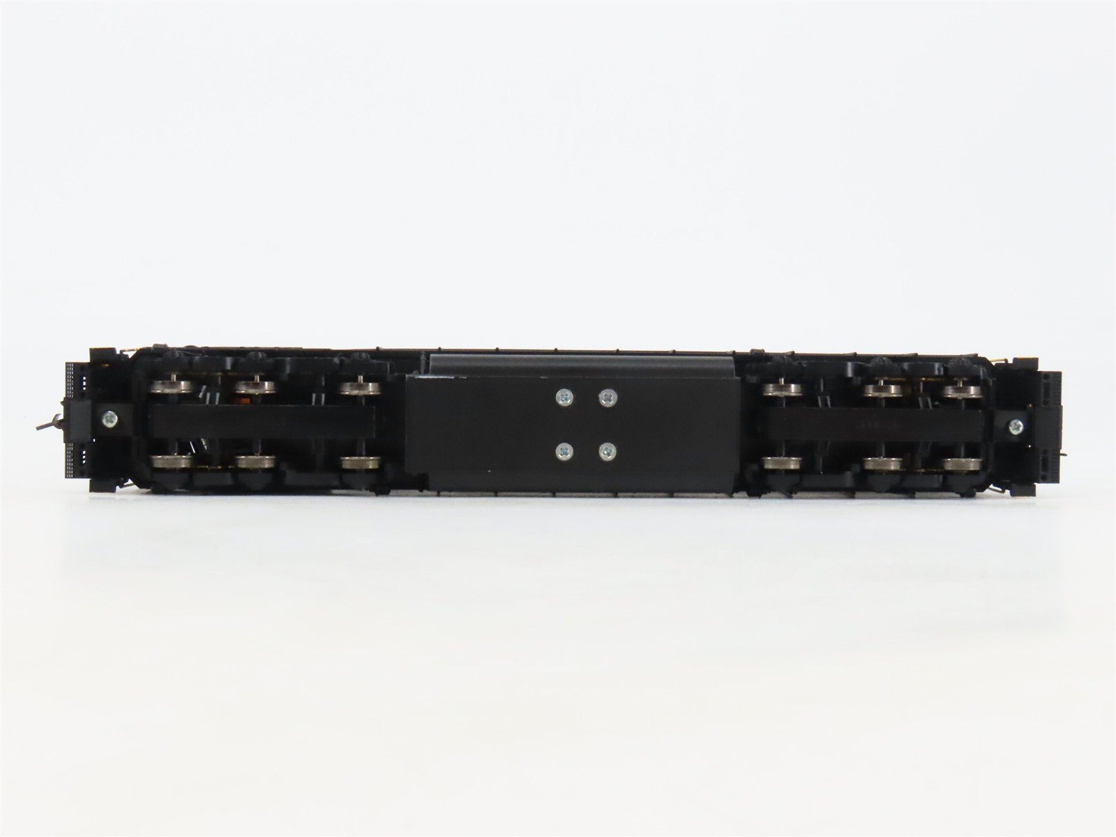 HO Bowser Executive 691-23327 PC Penn Central ALCO C628 Diesel #6304 - DCC Ready