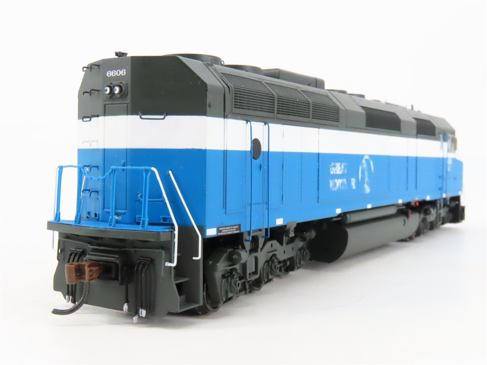 HO Athearn Genesis Primed for Grime ATHG25259 BN/ex-GN EMD F45 Diesel #6606