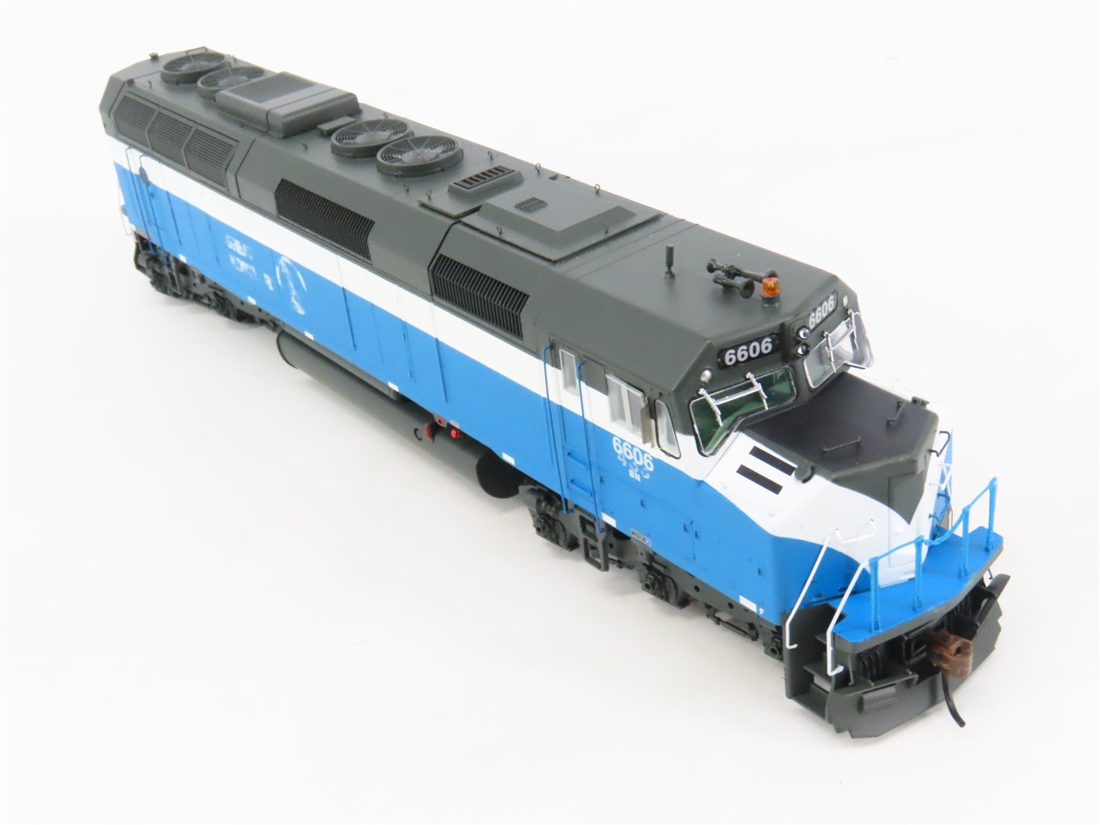 HO Athearn Genesis Primed for Grime ATHG25259 BN/ex-GN EMD F45 Diesel #6606