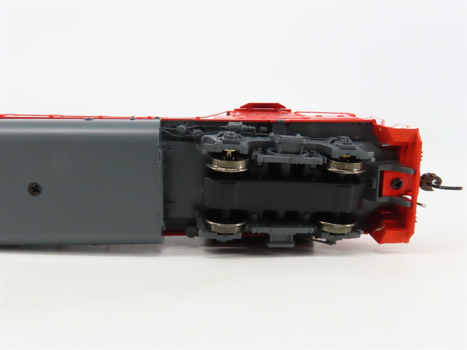 HO Scale Athearn Genesis ATHG71706 ICG EMD GP38-2 Diesel #9568 - DCC Ready