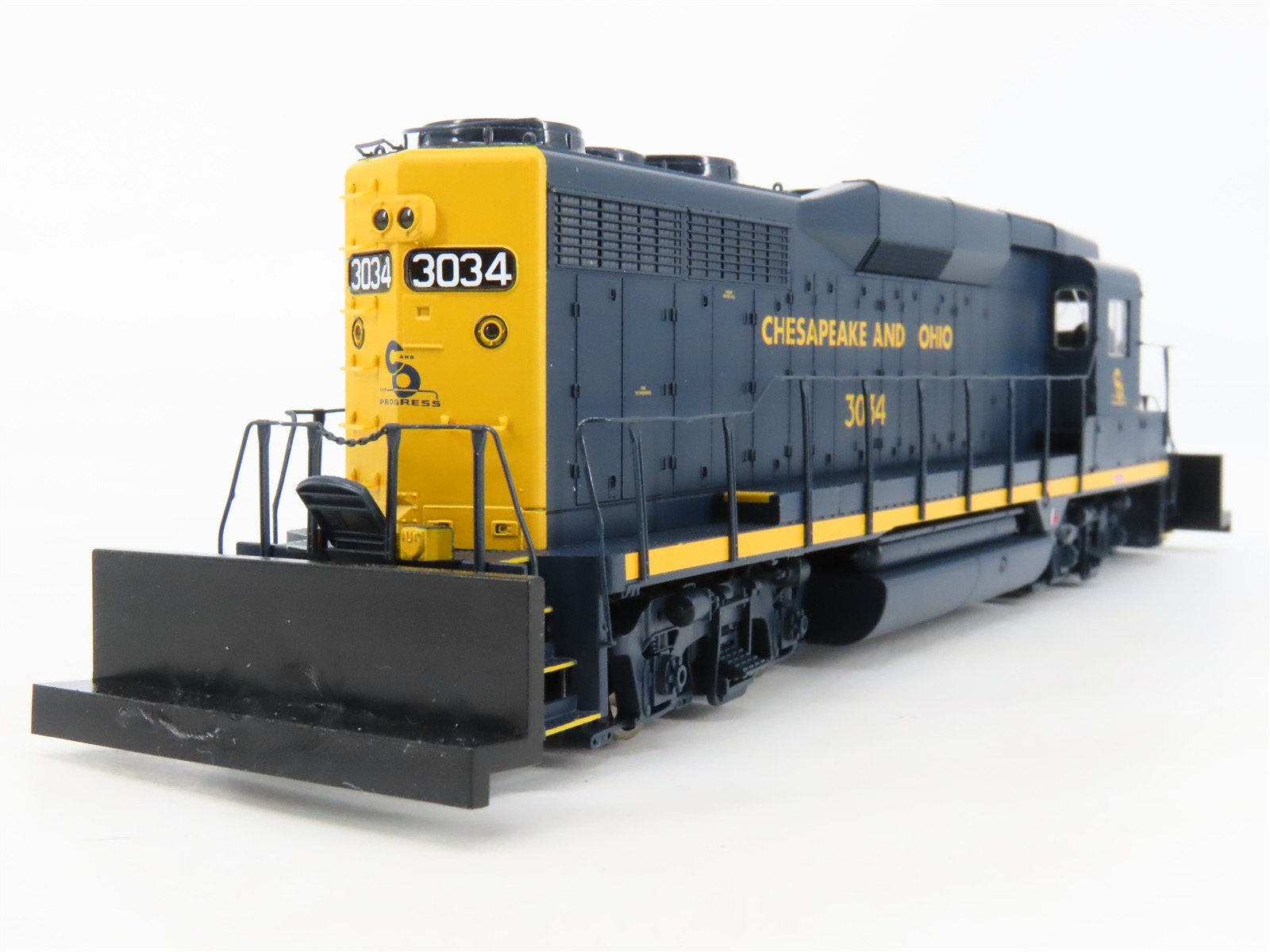 HO Proto 2000 920-31876 C&O Chesapeake & Ohio EMD GP30 Diesel #3034 - DCC Ready