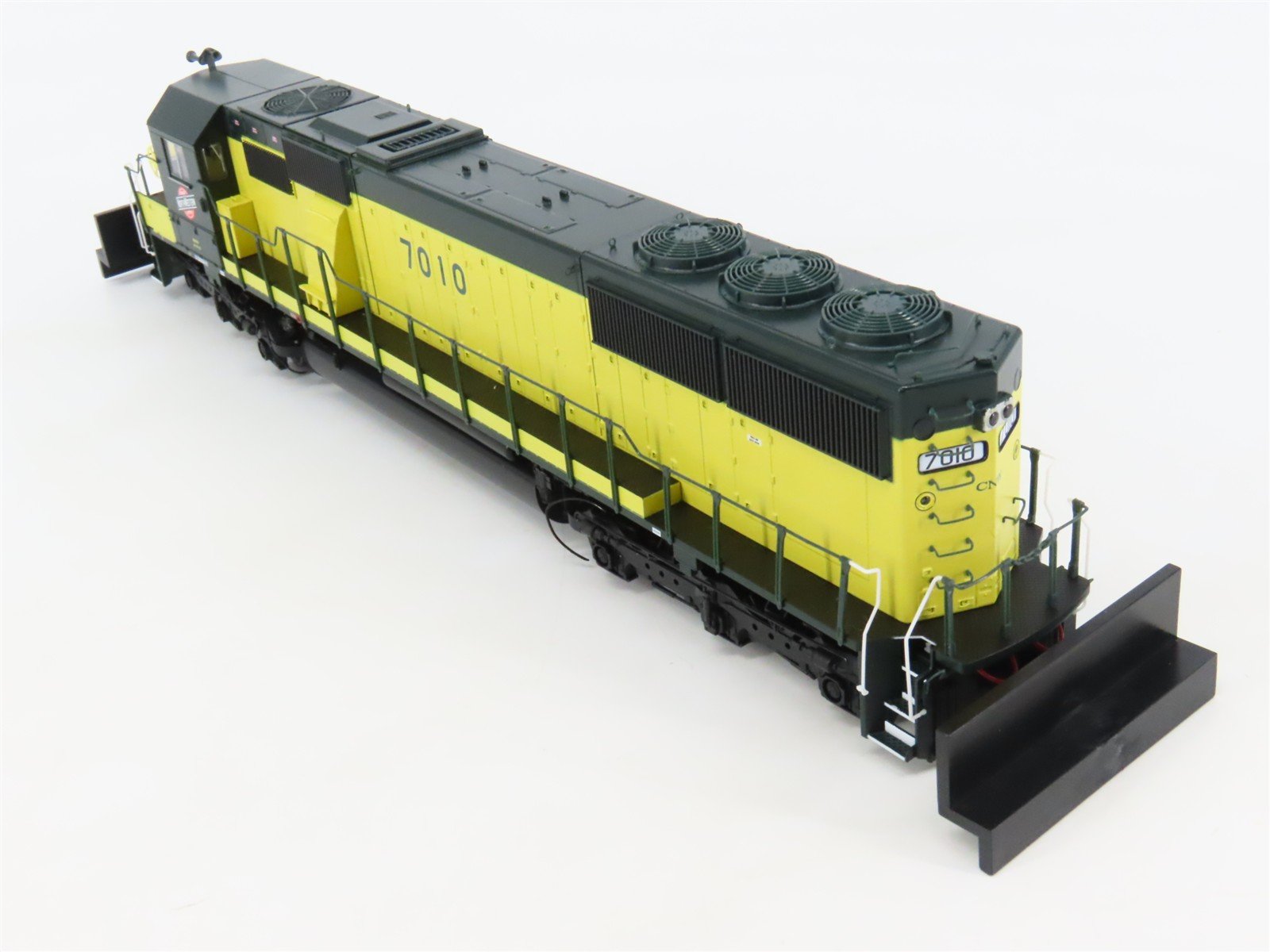 HO Proto 2000 30851 CNW Chicago & North Western SD50 Diesel #7010 - DCC Ready