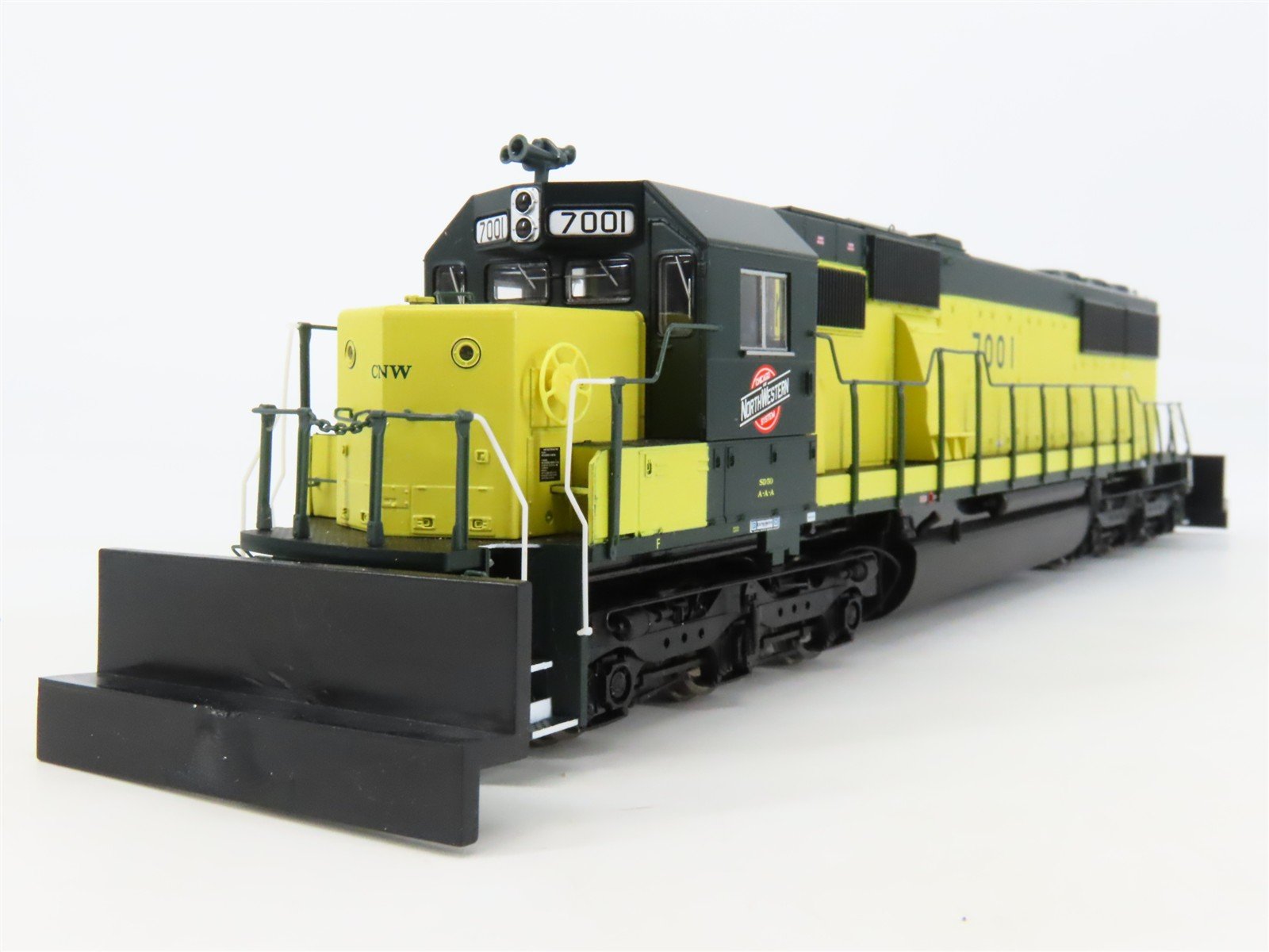 HO Proto 2000 30850 CNW Chicago & North Western SD50 Diesel #7001 - DCC Ready