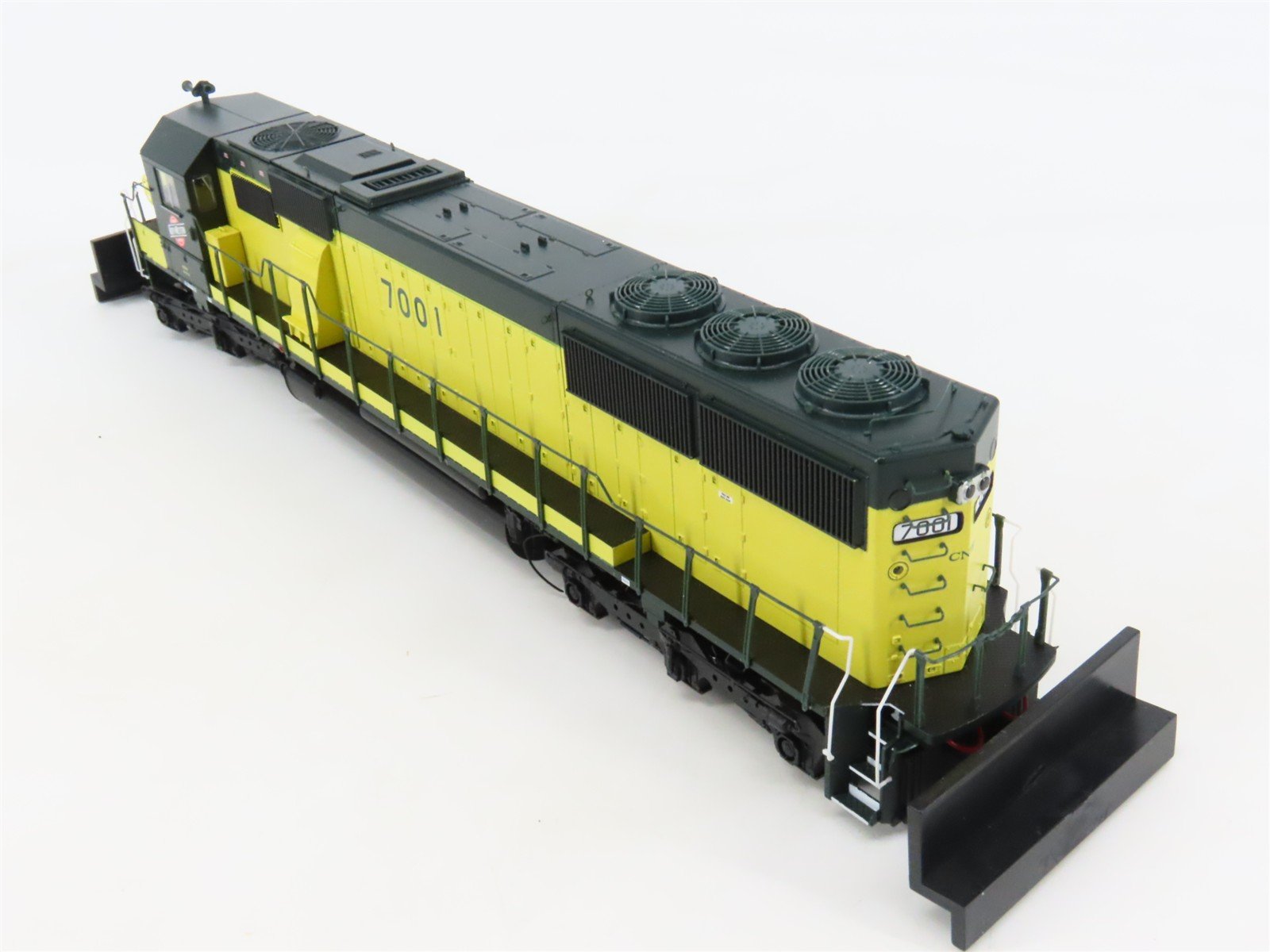 HO Proto 2000 30850 CNW Chicago & North Western SD50 Diesel #7001 - DCC Ready