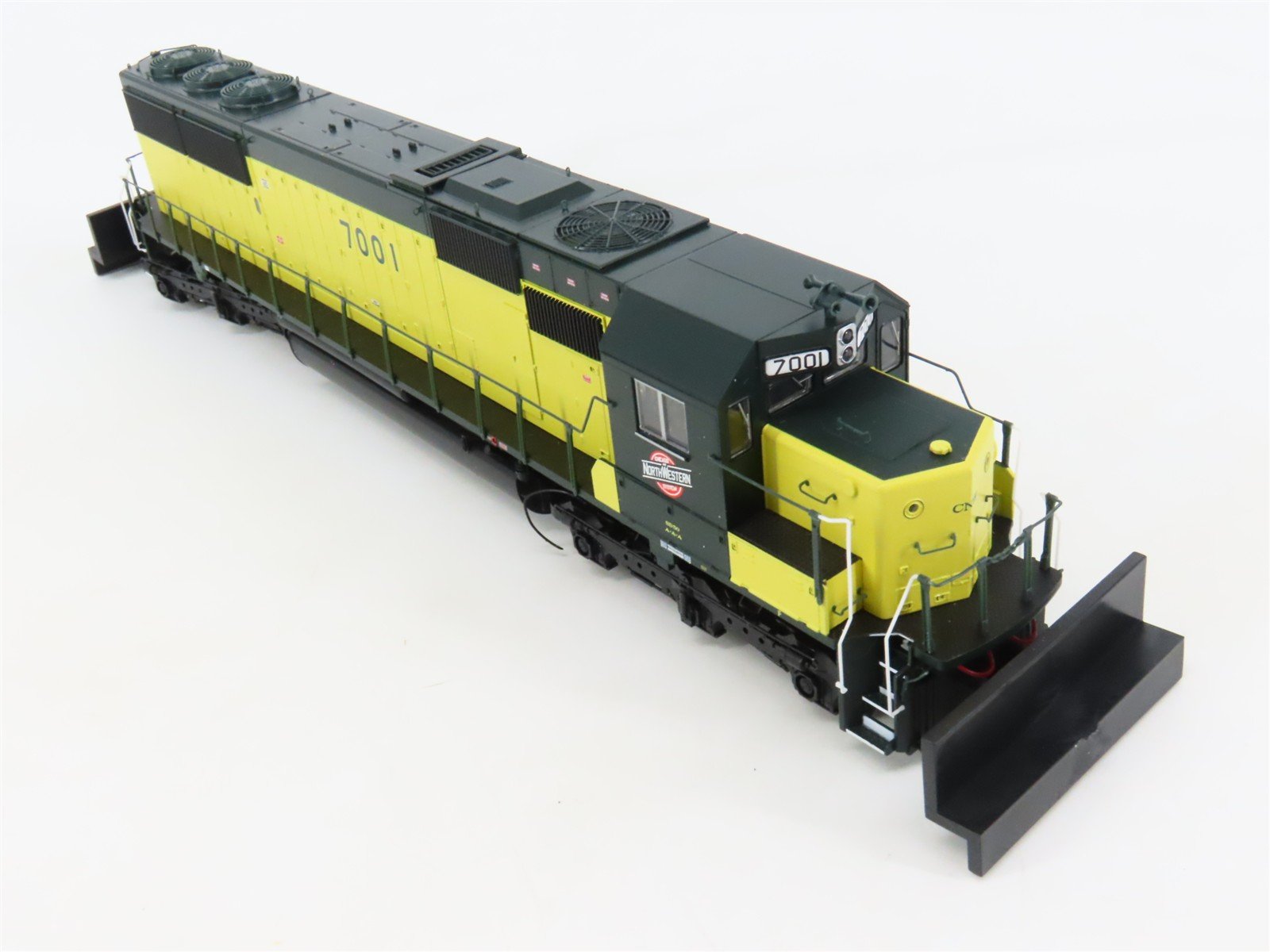 HO Proto 2000 30850 CNW Chicago & North Western SD50 Diesel #7001 - DCC Ready