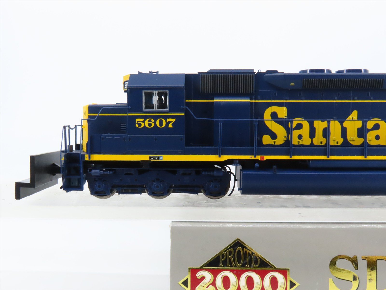 HO Scale Proto 2000 30741 ATSF Santa Fe EMD SD45 Diesel #5607 - DCC Ready