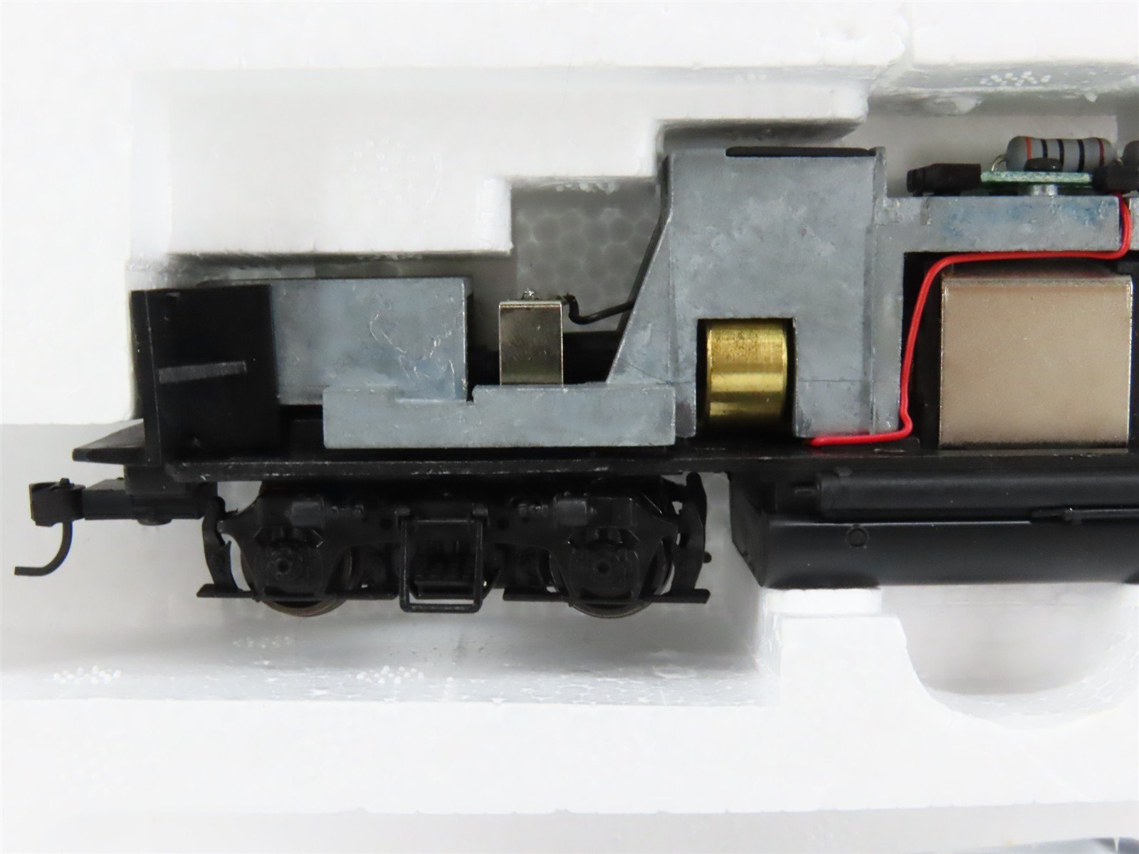 HO Scale Proto 2000 8005 ATSF Santa Fe EMD GP20 Diesel #1123 - BAD GEARS