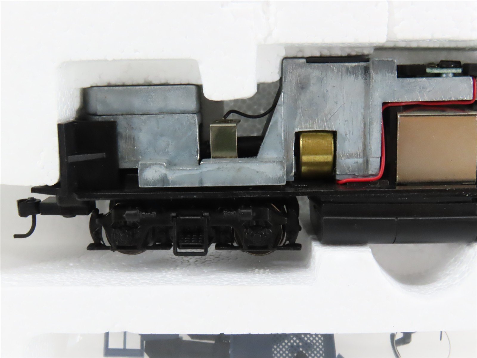 HO Proto 2000 21693 B&O Baltimore & Ohio EMD GP9 Ph. 3 Diesel #6598 - BAD GEARS