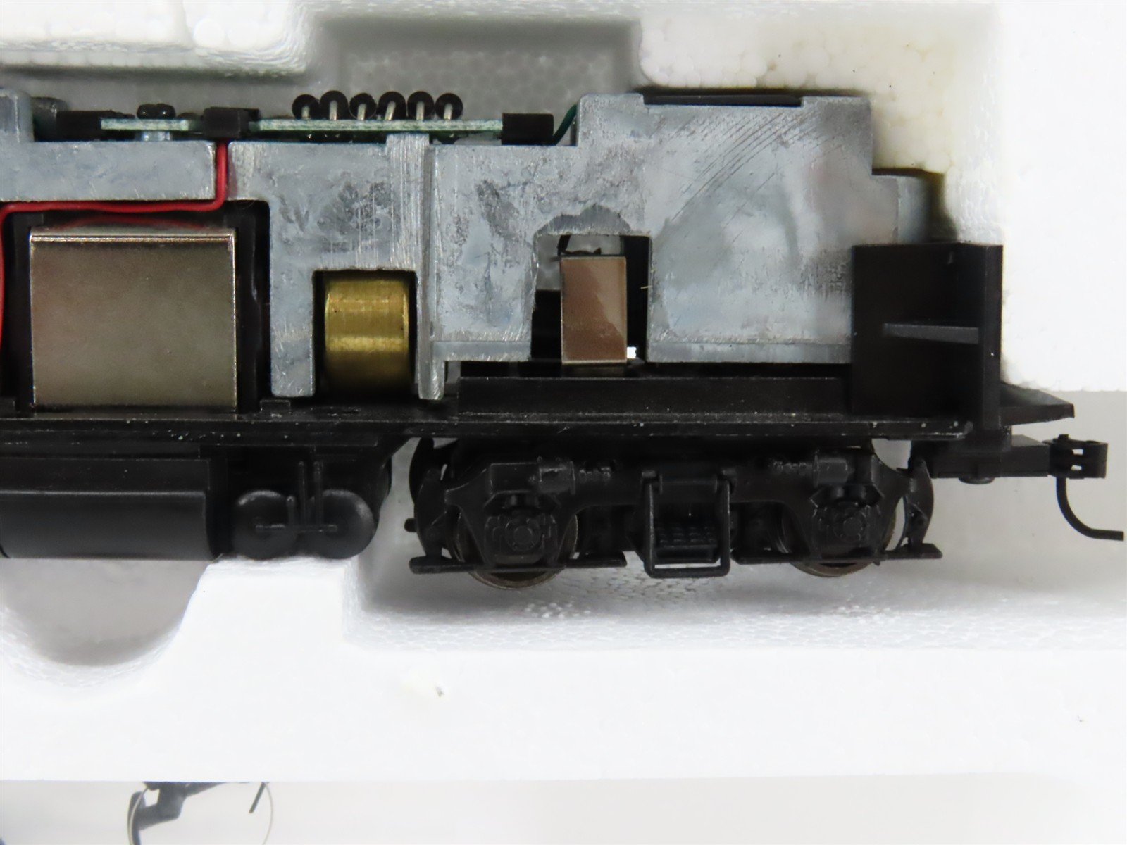 HO Proto 2000 21693 B&O Baltimore & Ohio EMD GP9 Ph. 3 Diesel #6598 - BAD GEARS
