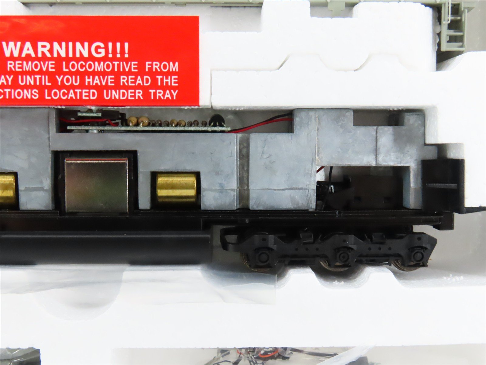 HO Scale Proto 2000 23492 Undecorated EMD SD60 Diesel Locomotive - DCC Ready