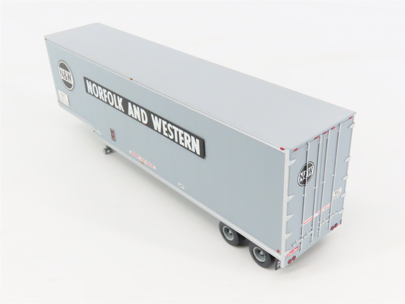 HO Scale TrainWorx 80327-01 N&W Norfolk & Western 40' Drop Frame Van Trailer