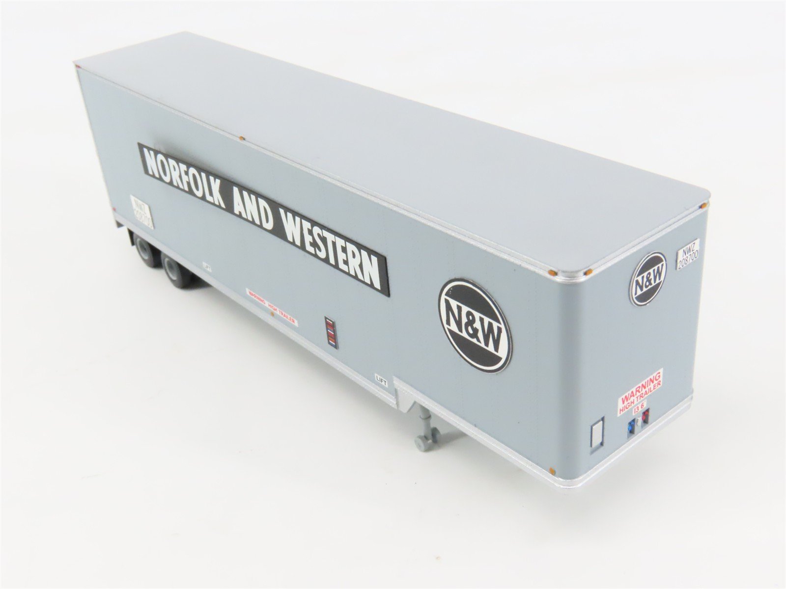 HO Scale TrainWorx 80327-01 N&W Norfolk & Western 40' Drop Frame Van Trailer