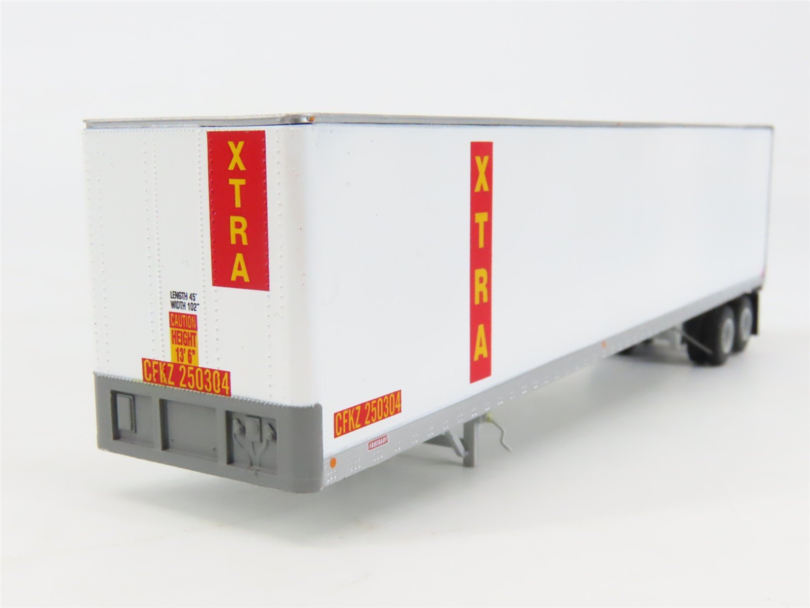 HO Scale Athearn 73381 XTRA 45' Smooth Side Z-Van Trailers 2-Pack