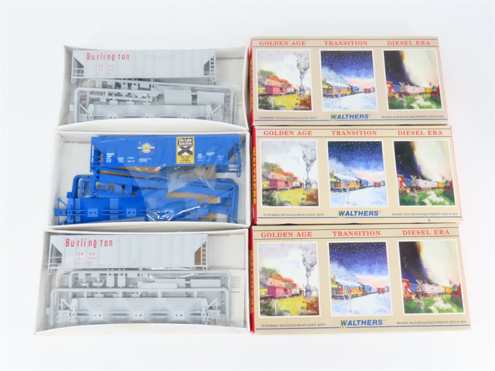 LOT of 3 HO Walthers Kits CB&Q & Convention/Anniversary 3-Bay Covered Hoppers
