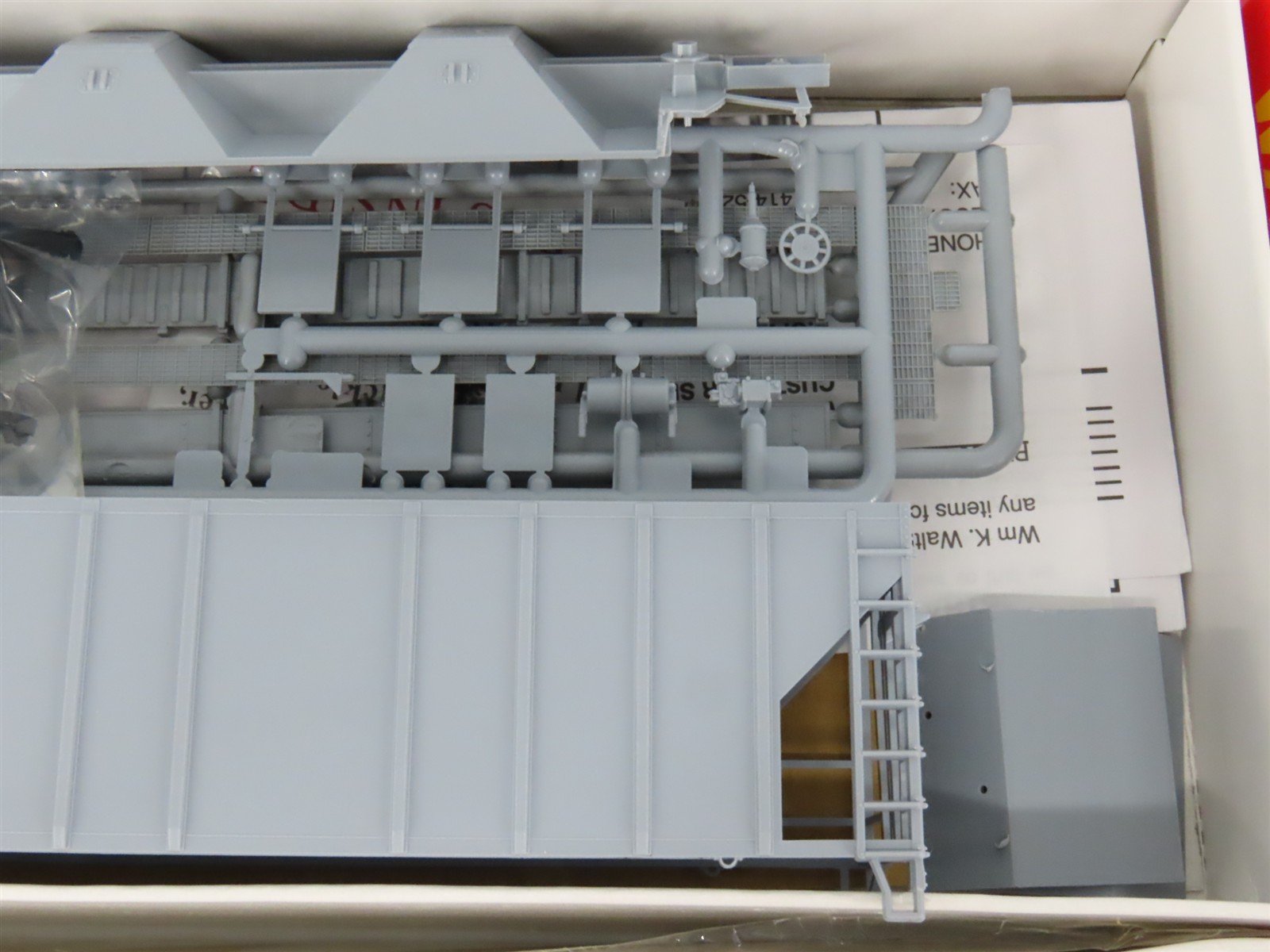 LOT of 3 HO Scale Walthers Kits GATX 2-Bay & Undecorated 3-Bay Covered Hoppers