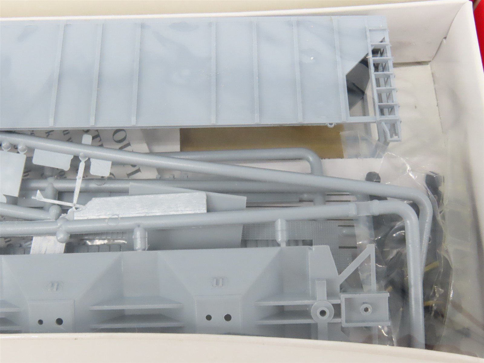 LOT of 3 HO Scale Walthers Kits GATX 2-Bay & Undecorated 3-Bay Covered Hoppers