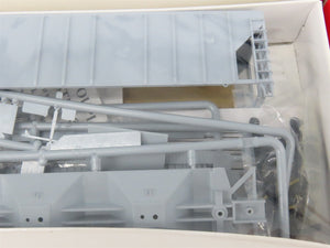 LOT of 3 HO Scale Walthers Kits GATX 2-Bay & Undecorated 3-Bay Covered Hoppers