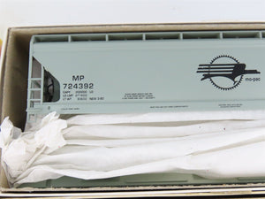 LOT of 6 HO Accurail & Roundhouse Kits SOU, MP, BNSF, CG & B&O Box Car & Hoppers
