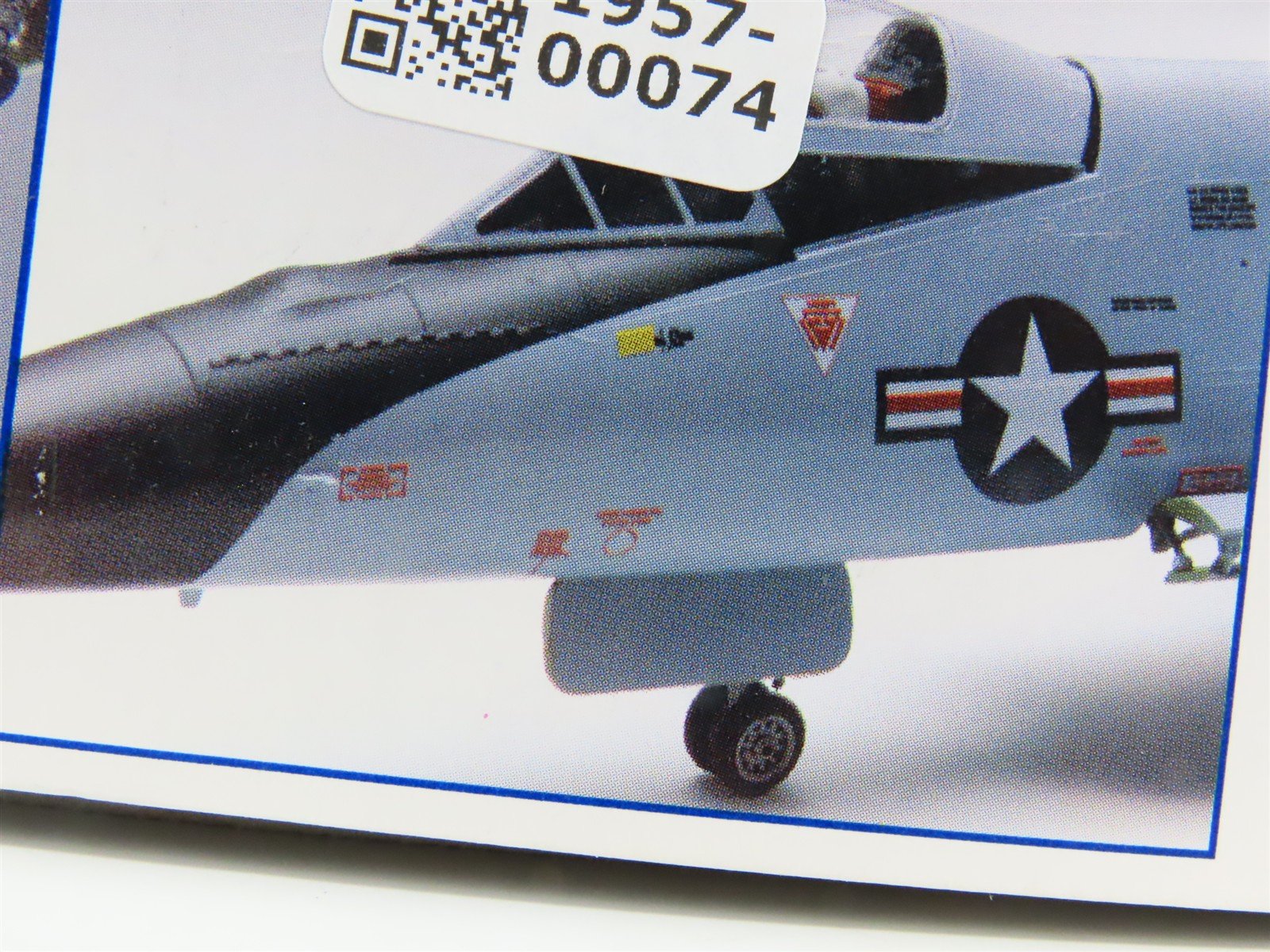 O 1/48 Scale Revell Kit #85-5847 US Air Force F-106 Delta Dart Interceptor Jet