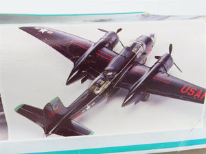 O 1/48 Scale Monogram Kit #5508 USAF A/B-26C Invader Light Bomber Aircraft