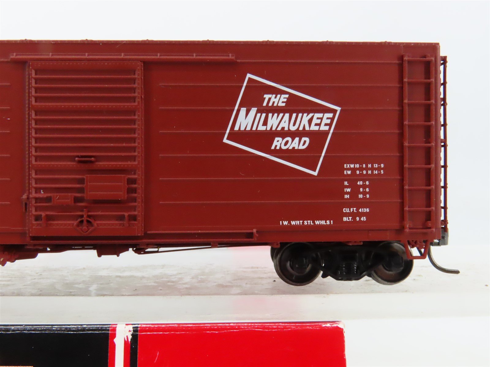 HO Scale InterMountain 48504-01 MILW Milwaukee 40' Modern Box Car #22195