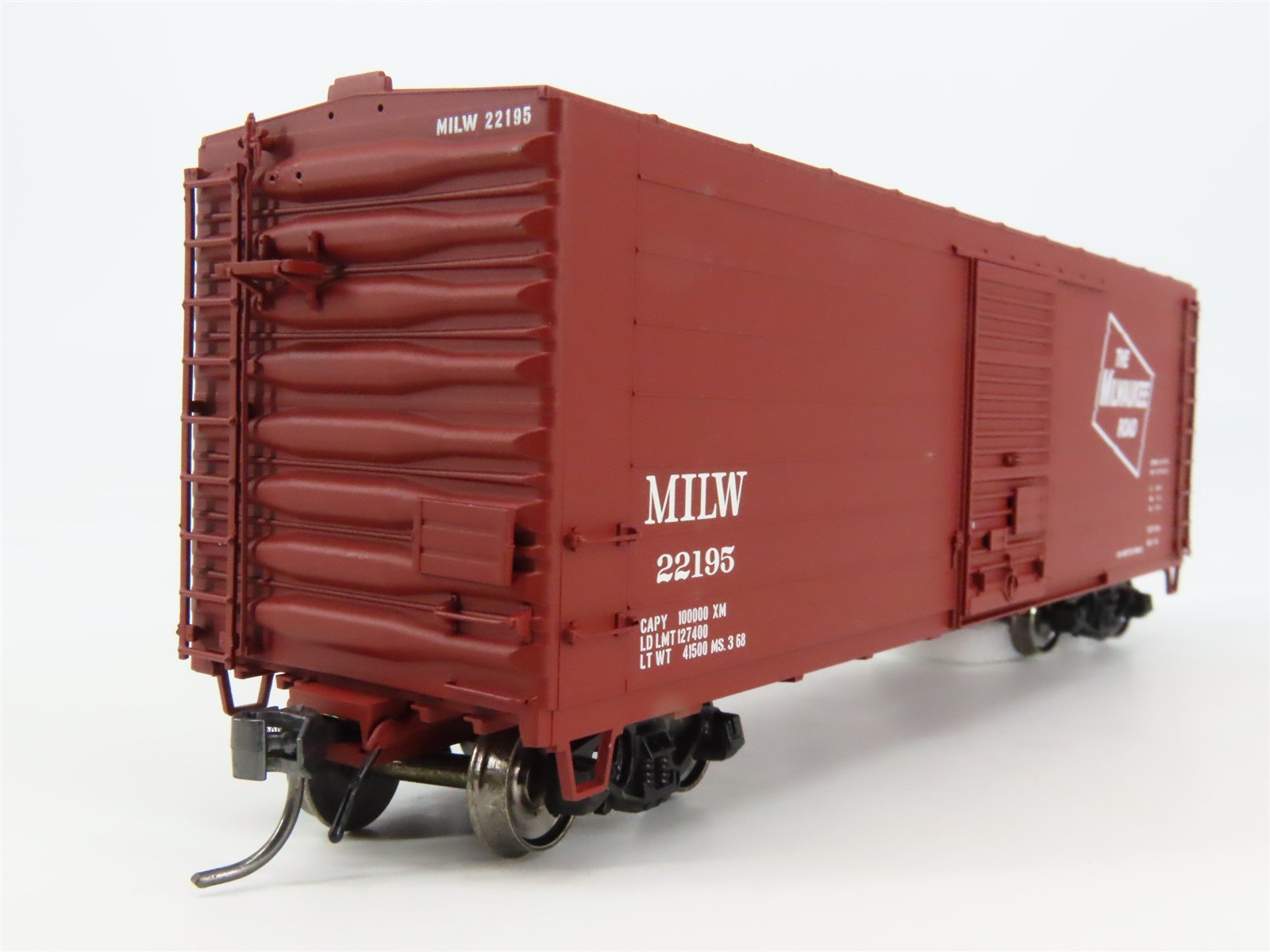 HO Scale InterMountain 48504-01 MILW Milwaukee 40' Modern Box Car #22195