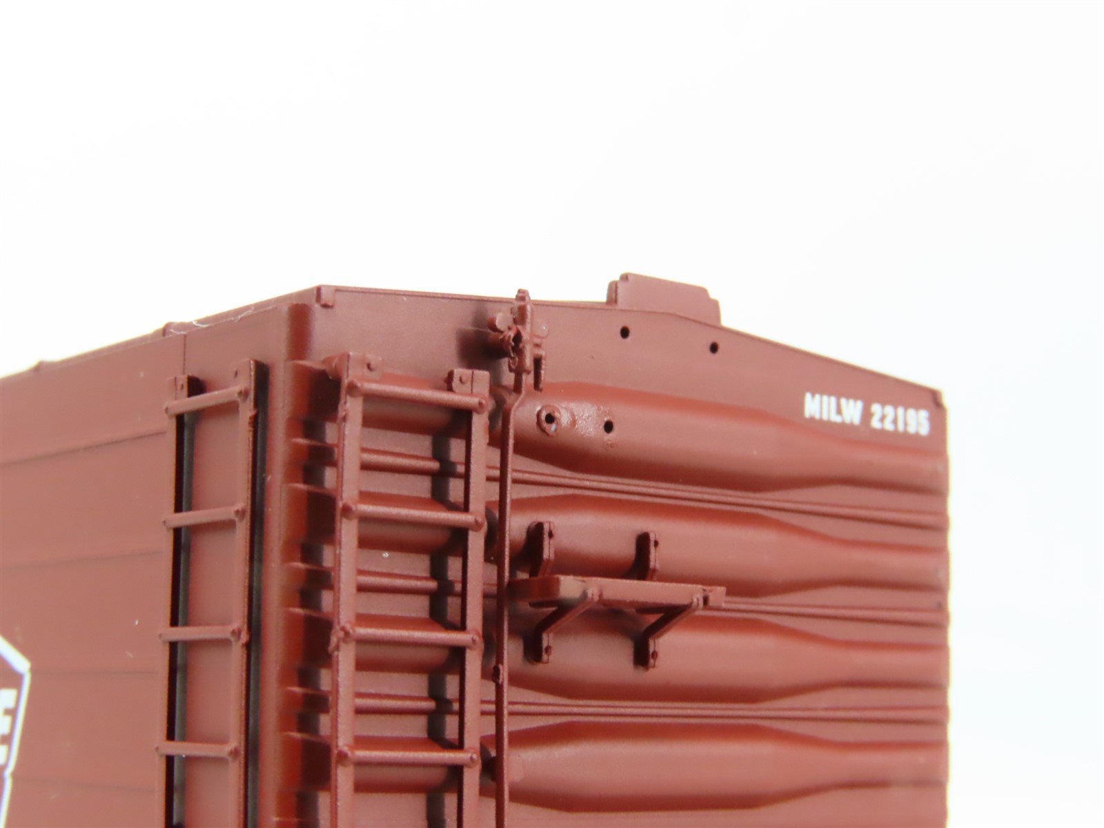 HO Scale InterMountain 48504-01 MILW Milwaukee 40' Modern Box Car #22195