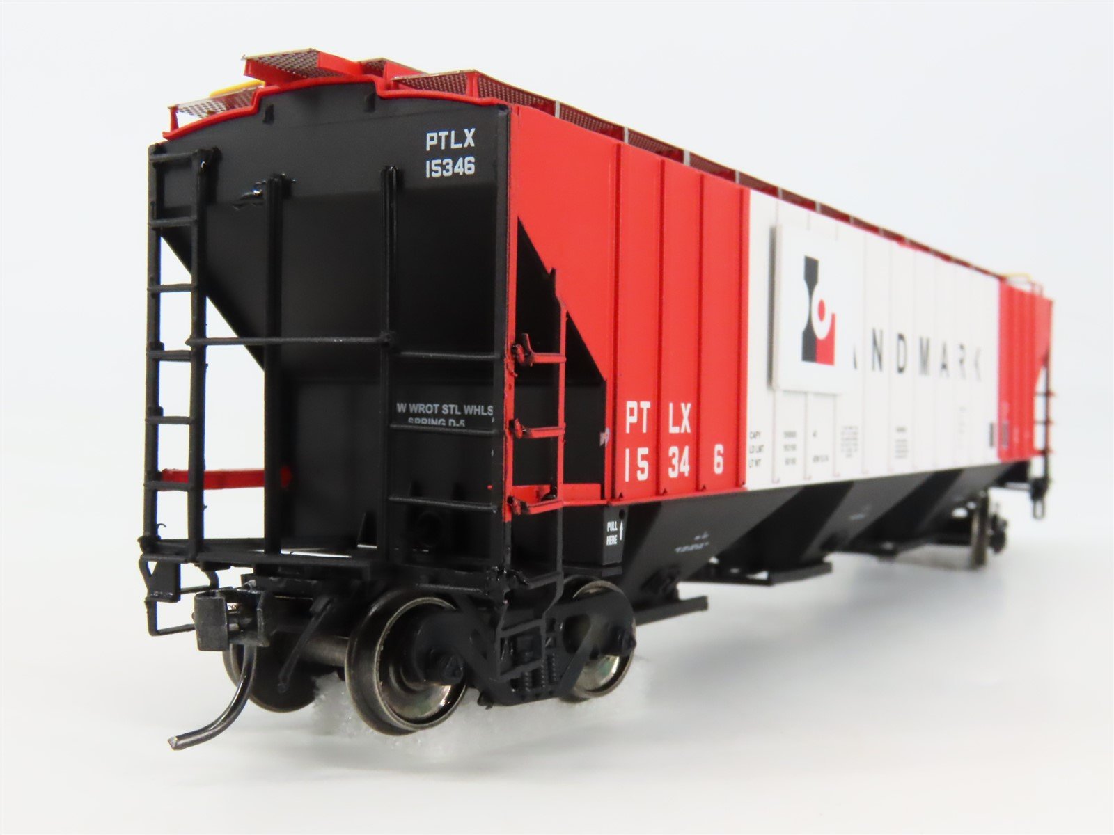 HO Scale InterMountain 45383-01 PTLX Landmark 3-Bay PS-2 Covered Hopper #15346