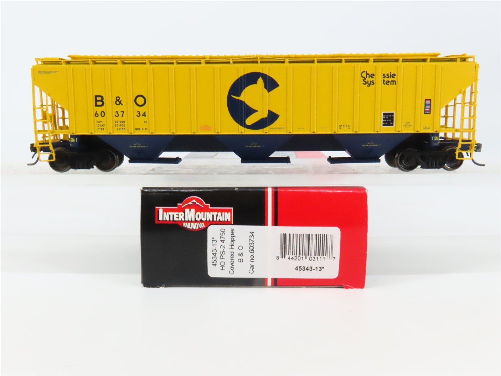 HO InterMountain 45343-13 B&O Chessie System 3-Bay PS-2 Covered Hopper #603734