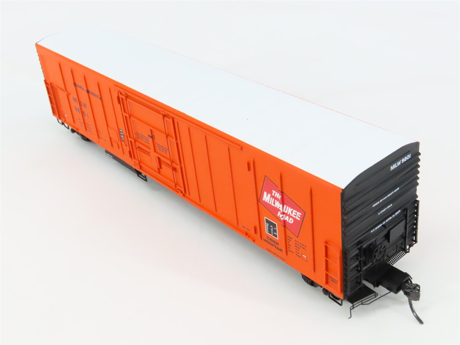 HO Scale InterMountain 48815-01 MILW Milwaukee Road R-70-20 Mech Reefer #9801