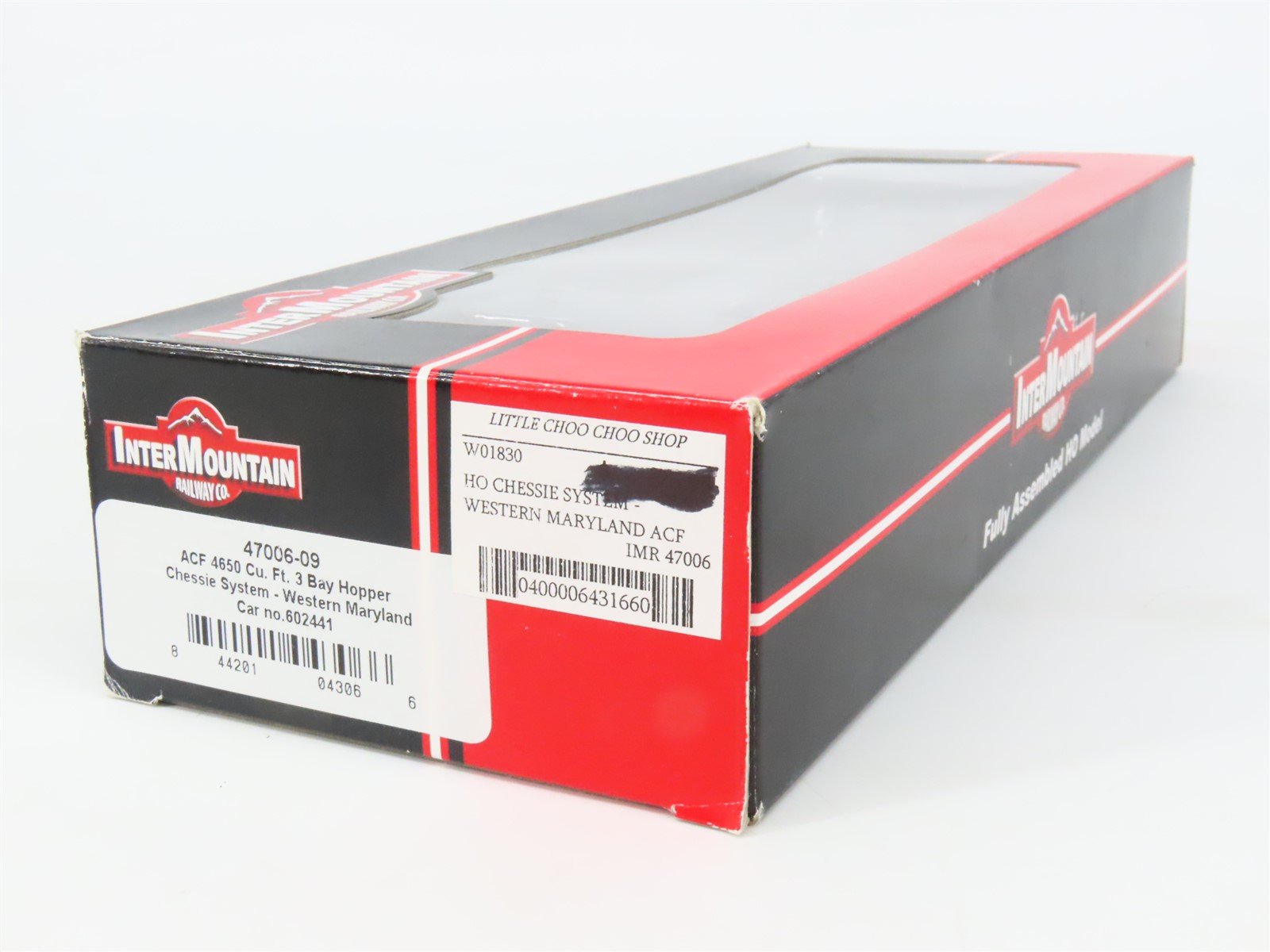 HO Scale InterMountain 47006-09 WM Chessie System 3-Bay Covered Hopper #602441