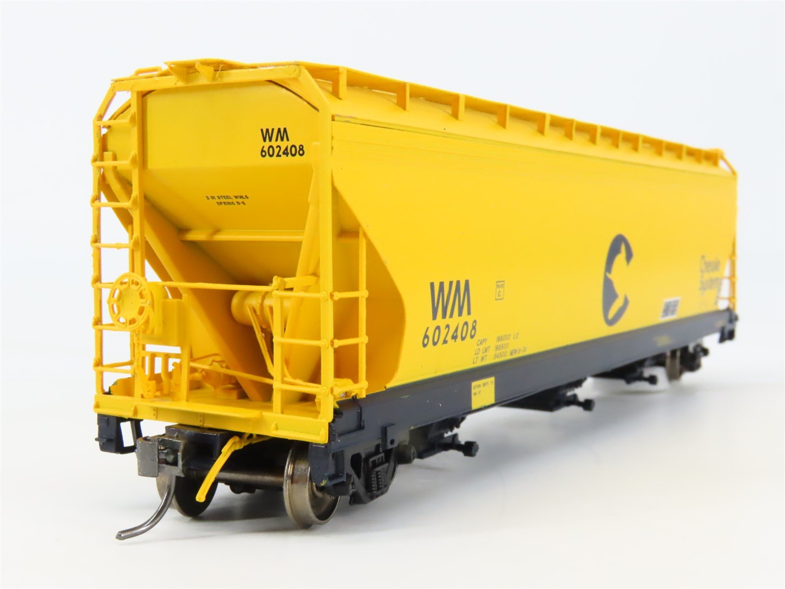 HO Scale InterMountain 47006-05 WM Chessie System 3-Bay Covered Hopper #602408