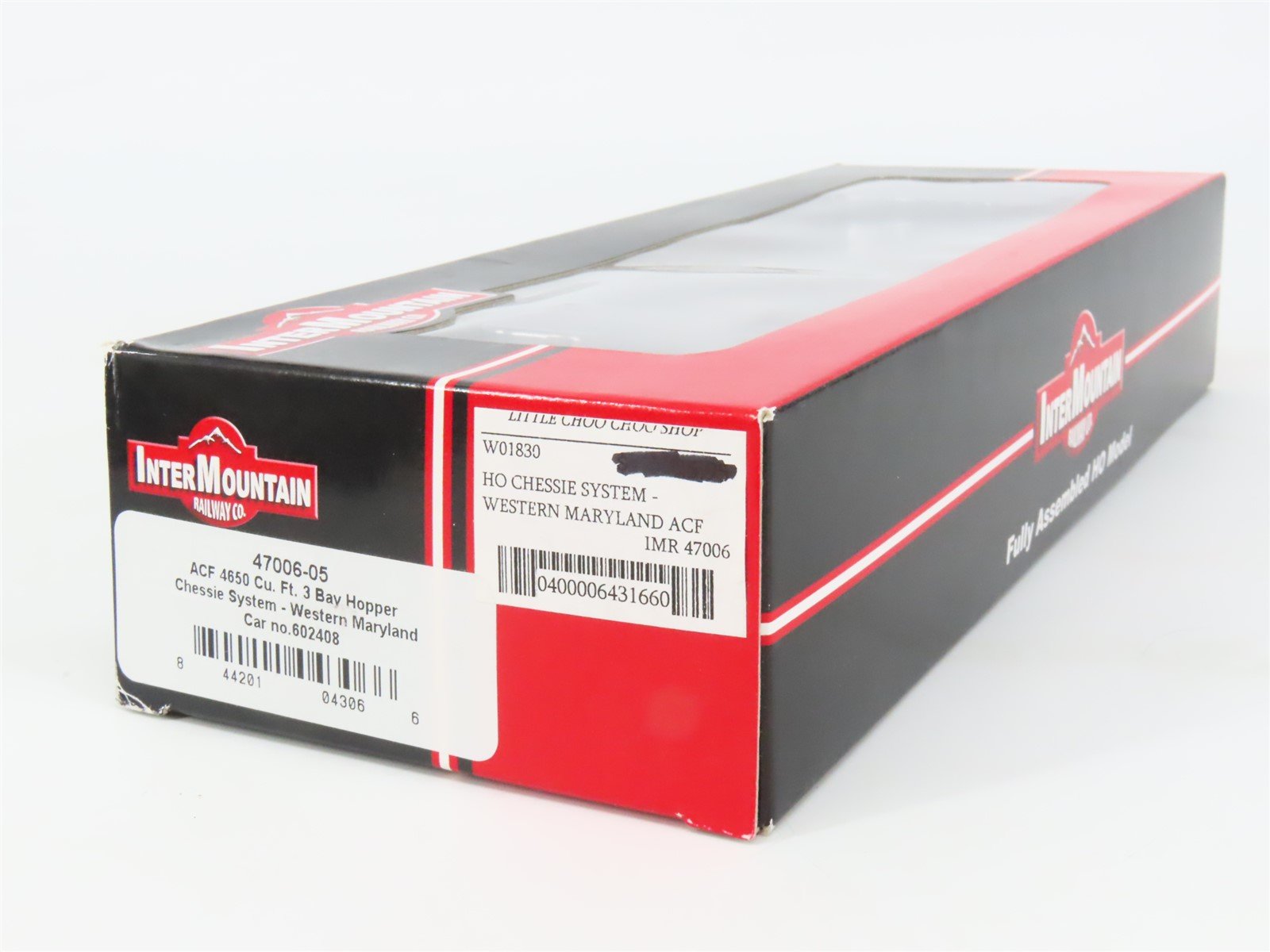 HO Scale InterMountain 47006-05 WM Chessie System 3-Bay Covered Hopper #602408