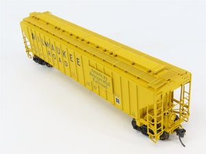 HO Scale InterMountain 45350-16 MILW Milwaukee Road 3-Bay Covered Hopper #101018