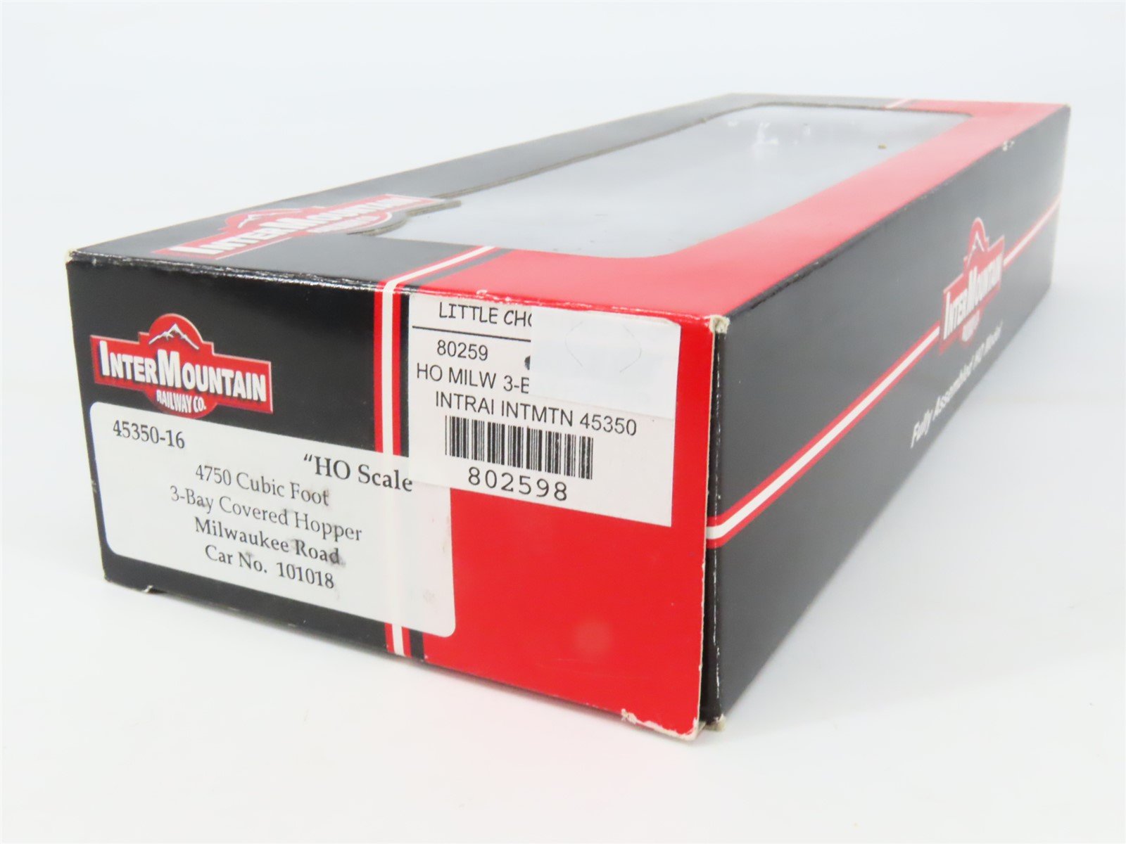 HO Scale InterMountain 45350-16 MILW Milwaukee Road 3-Bay Covered Hopper #101018